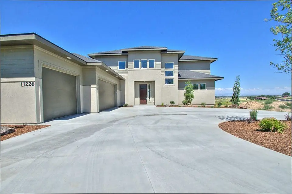 Custom home exterior build in Nampa