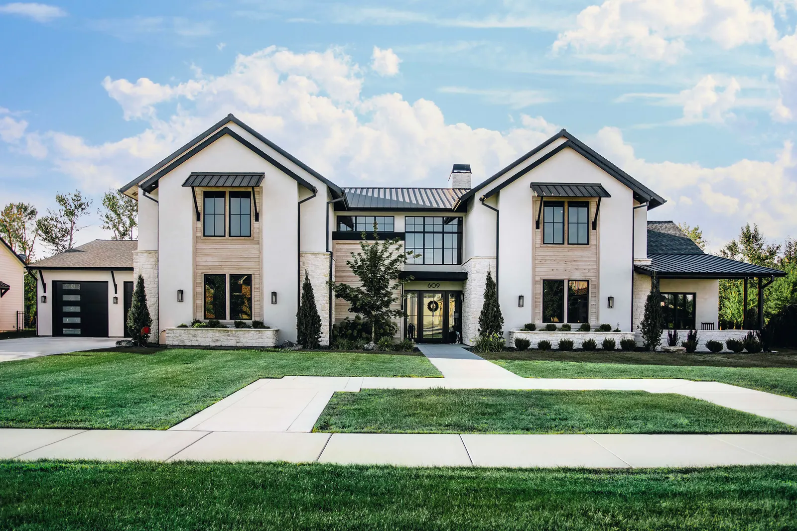 Modern Farmhouse vs. Mountain Modern: Choosing the Right Style for Your Idaho Custom Home