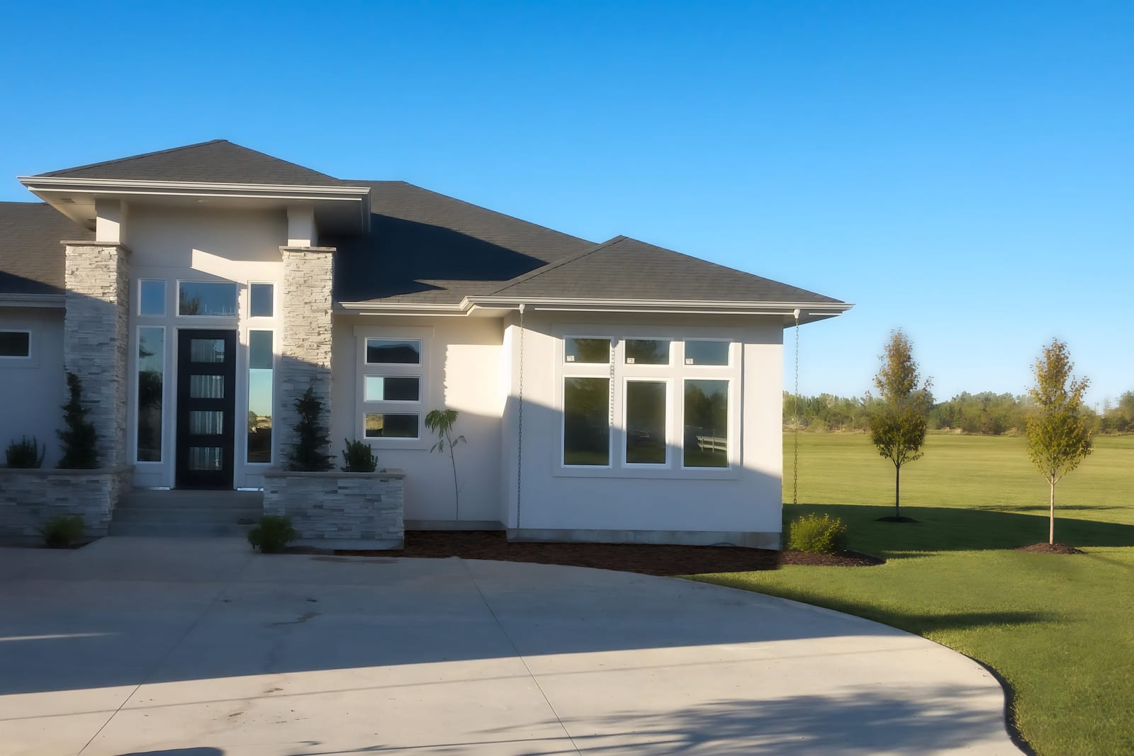 Custom home front exterior in Nampa, Idaho