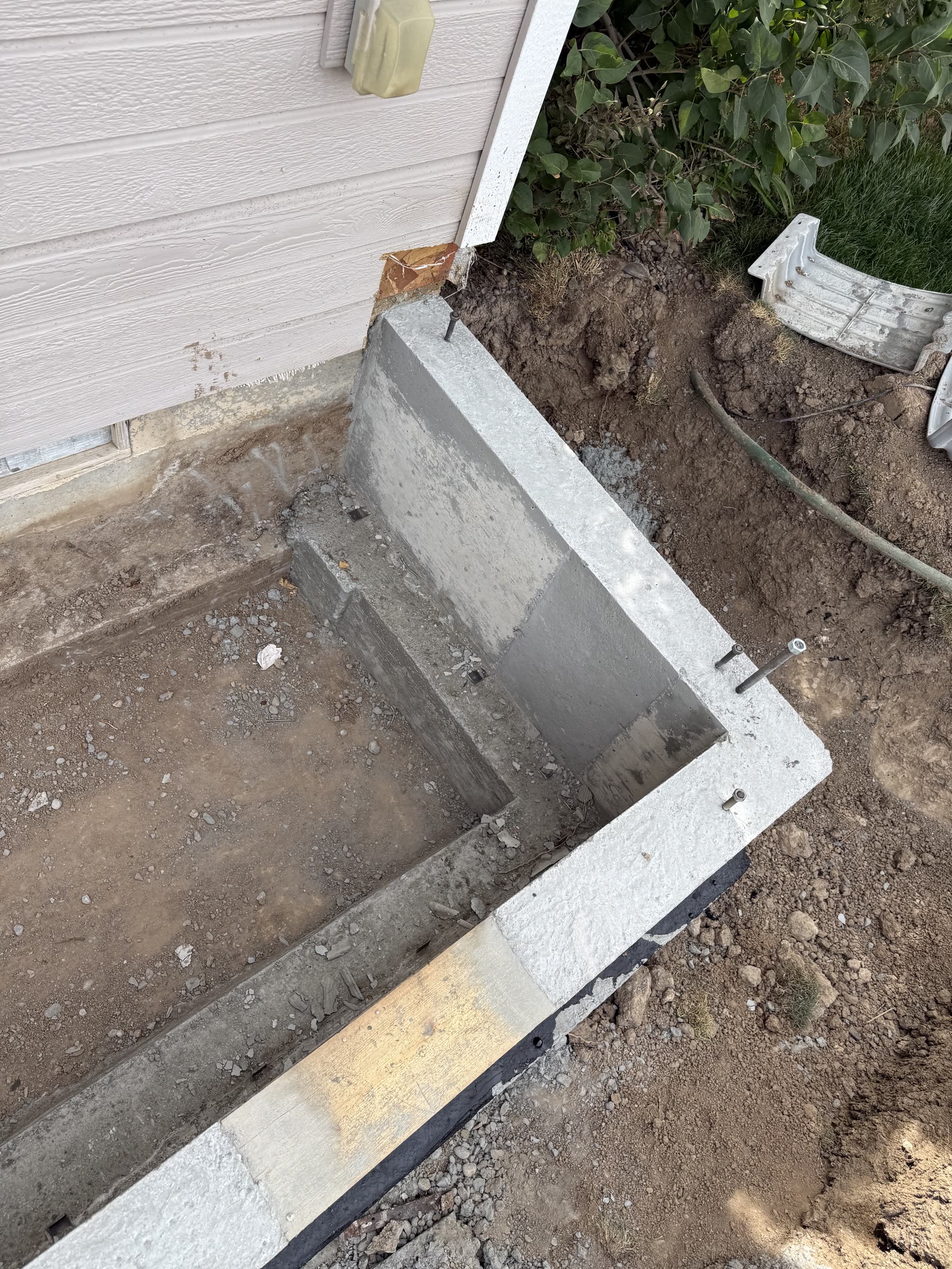 Foundation progress for the New Begginings project after stem wall work and weatherproofing.